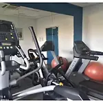 Aéroport - Piscine Sauna Fitness