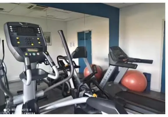 Aeroport - Piscine Sauna Fitness