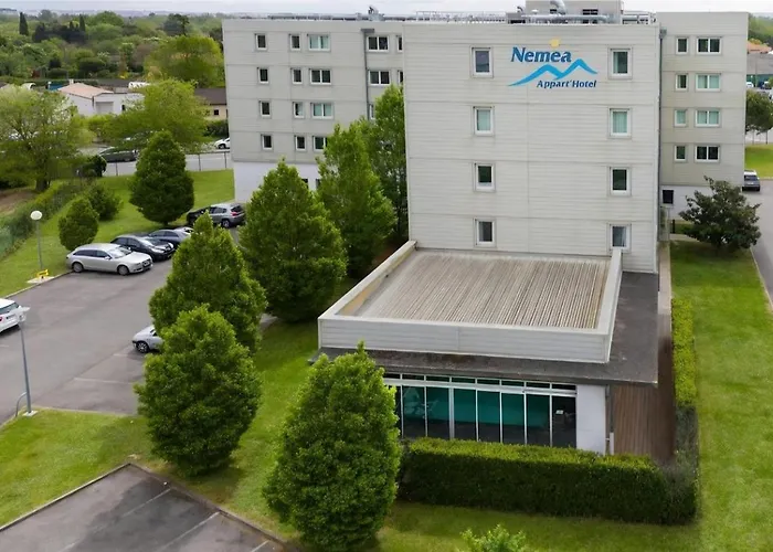 Apartman Aeroport - Piscine Sauna Fitness *