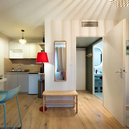 Aeroport - Piscine Sauna Fitness Apartment *